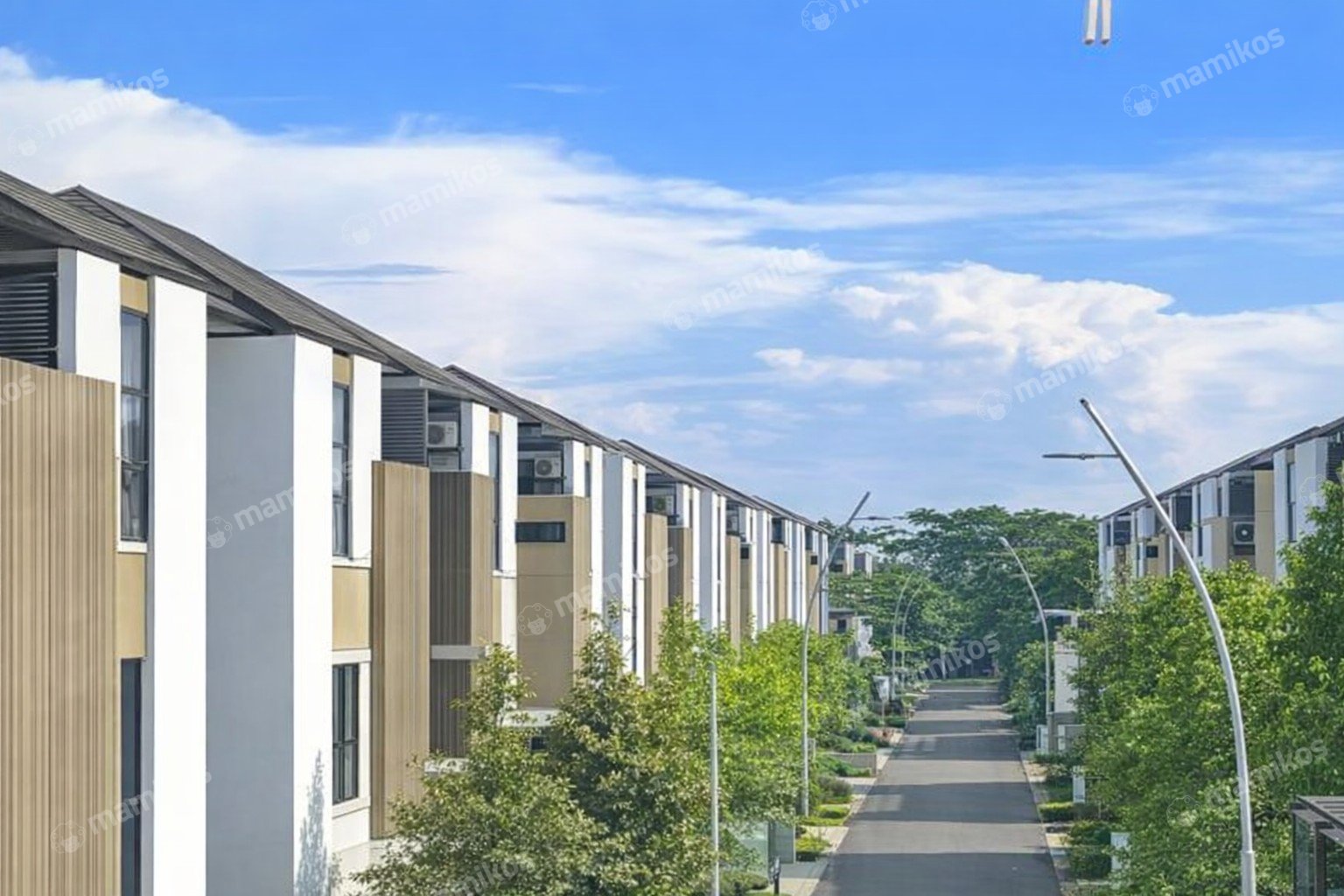 Rumah Sertifikat SHM 3 Kamar Tidur 4 Kamar Mandi Jakarta Garden City Jakarta Timur
