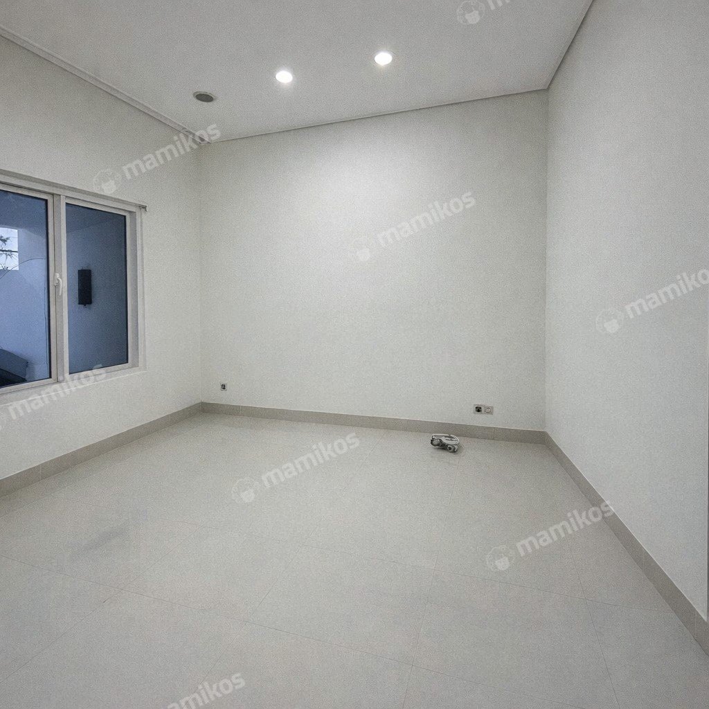 Rumah Sertifikat SHM 4 Kamar Tidur 3 Kamar Mandi Pantai Indah Kapuk Jakarta Utara - Photo 2