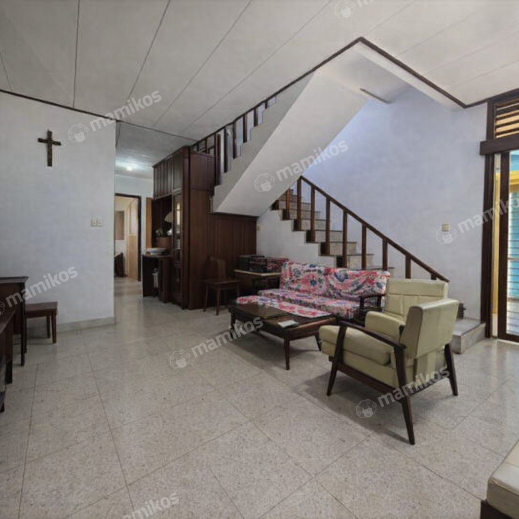 Rumah Sertifikat SHM 3 Kamar Tidur 2 Kamar Mandi Kebon Jeruk Jakarta Barat - Photo 4