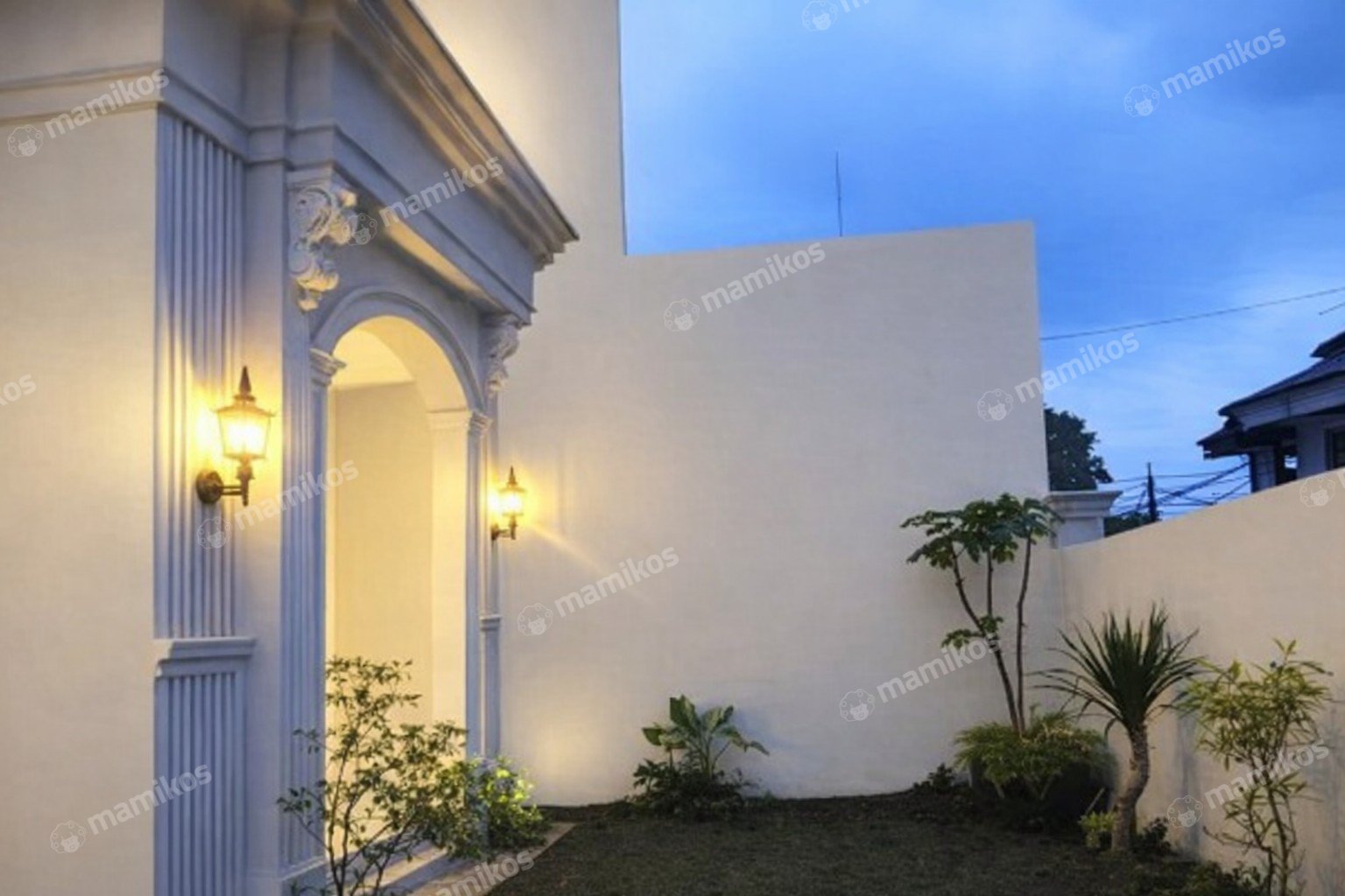 Rumah Sertifikat SHM 4 Kamar Tidur 3 Kamar Mandi Joglo Jakarta Barat