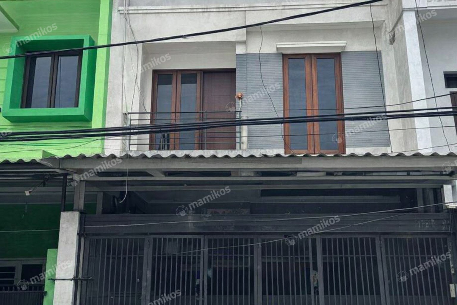 Rumah Sertifikat SHM 4 Kamar Tidur 4 Kamar Mandi Tomang Jakarta Barat
