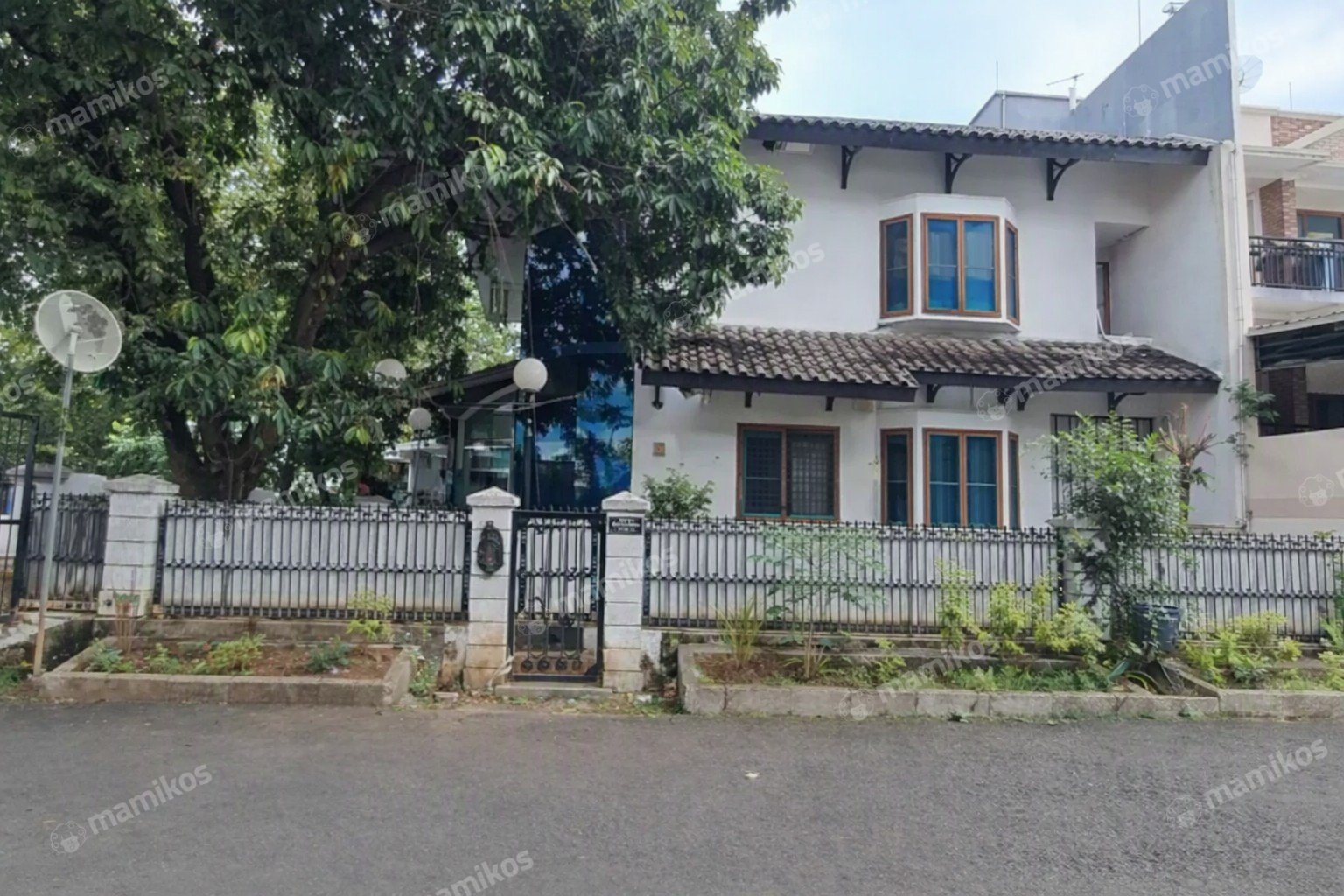 Rumah Sertifikat SHM 4 Kamar Tidur 2 Kamar Mandi Kelapa Gading Jakarta Utara - Photo 2