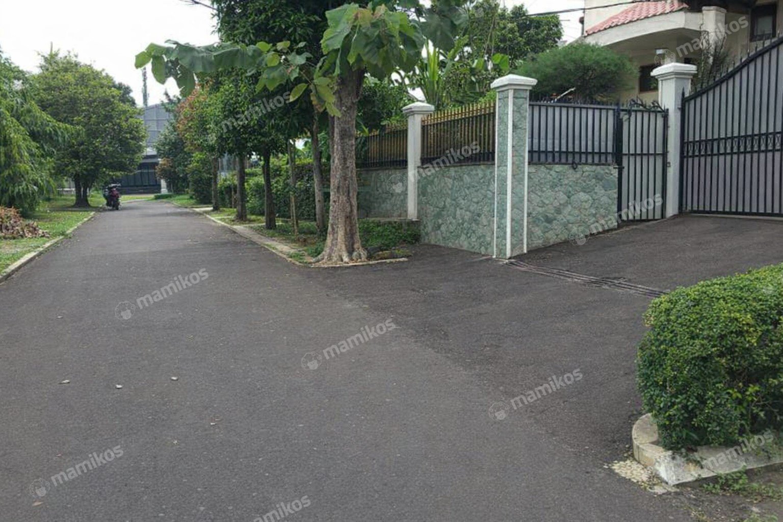 Rumah Sertifikat SHM 1 Kamar Tidur 5 Kamar Mandi Duren Tiga Jakarta Selatan