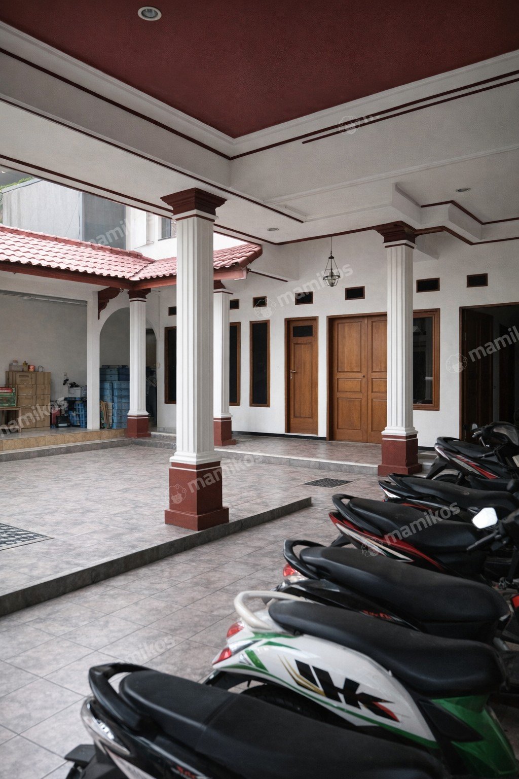 Rumah Sertifikat SHM 8 Kamar Tidur 6 Kamar Mandi Kebon Jeruk Jakarta Barat - Photo 2
