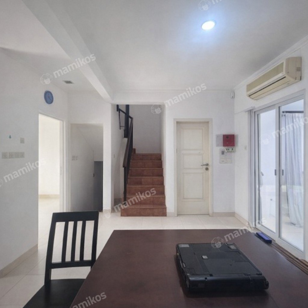 Rumah Sertifikat SHM 2 Kamar Tidur 2 Kamar Mandi Raffles Hills Jakarta Timur - Photo 2