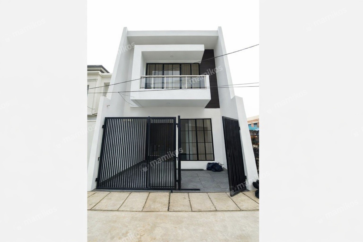 Rumah Sertifikat SHM 3 Kamar Tidur 3 Kamar Mandi Permata Buana Jakarta Barat