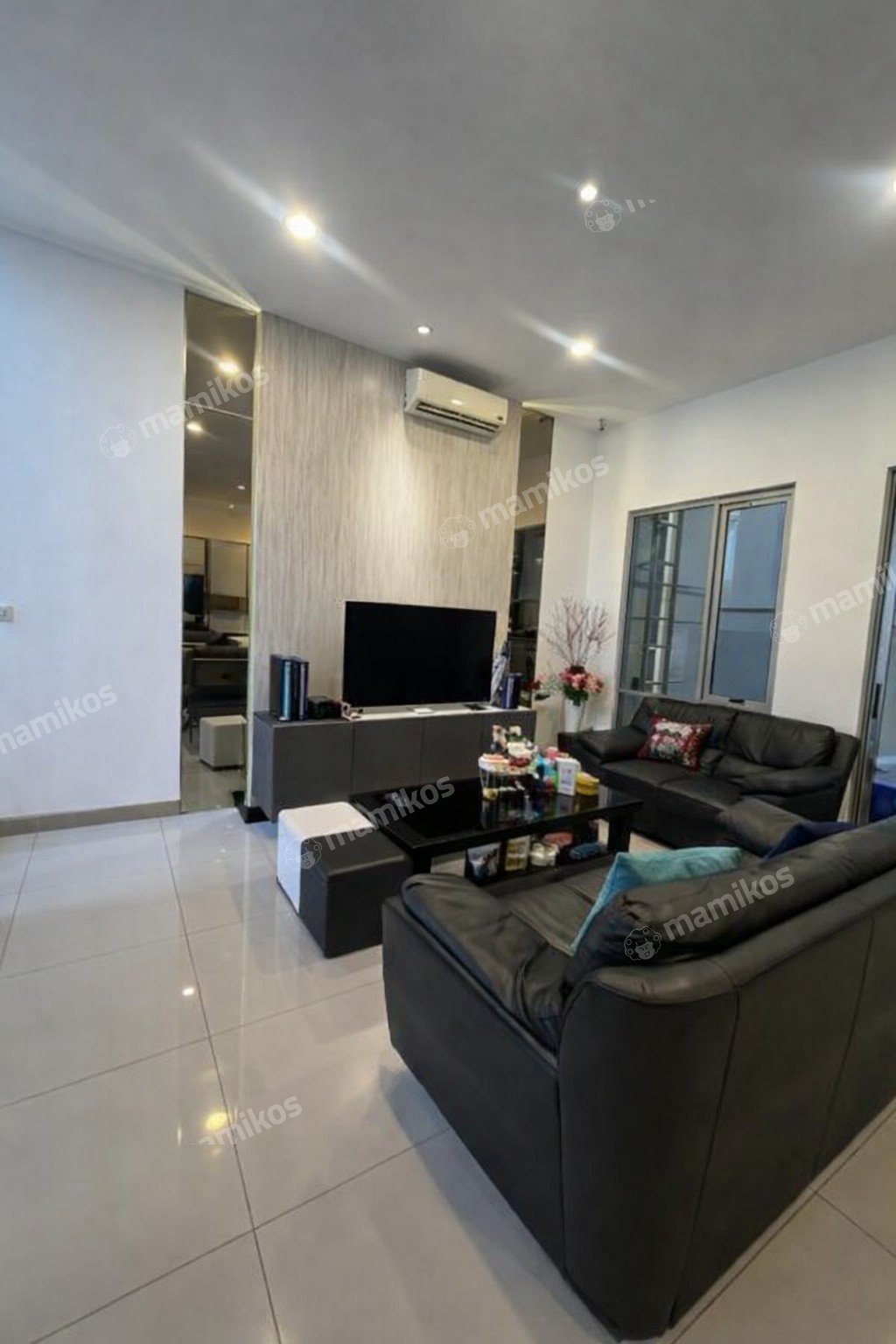 Rumah Sertifikat SHM 4 Kamar Tidur 4 Kamar Mandi Pantai Indah Kapuk 2 Jakarta Utara - Photo 3