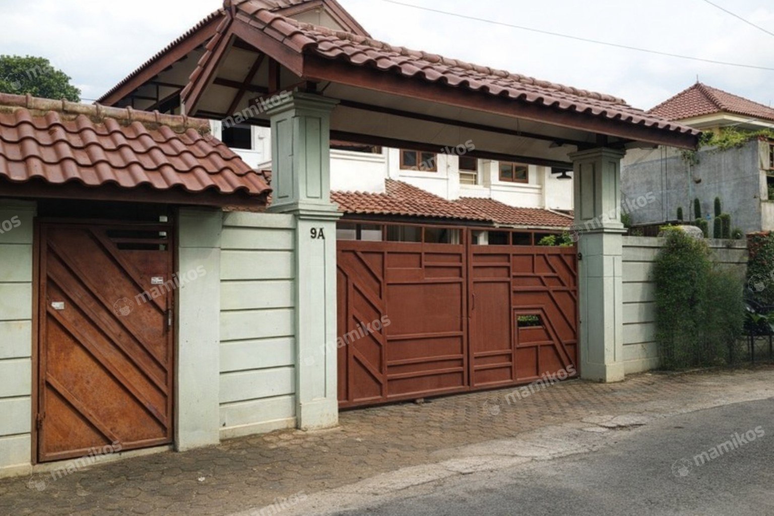 Rumah Sertifikat SHM 6 Kamar Tidur 5 Kamar Mandi Pondok Labu Jakarta Selatan