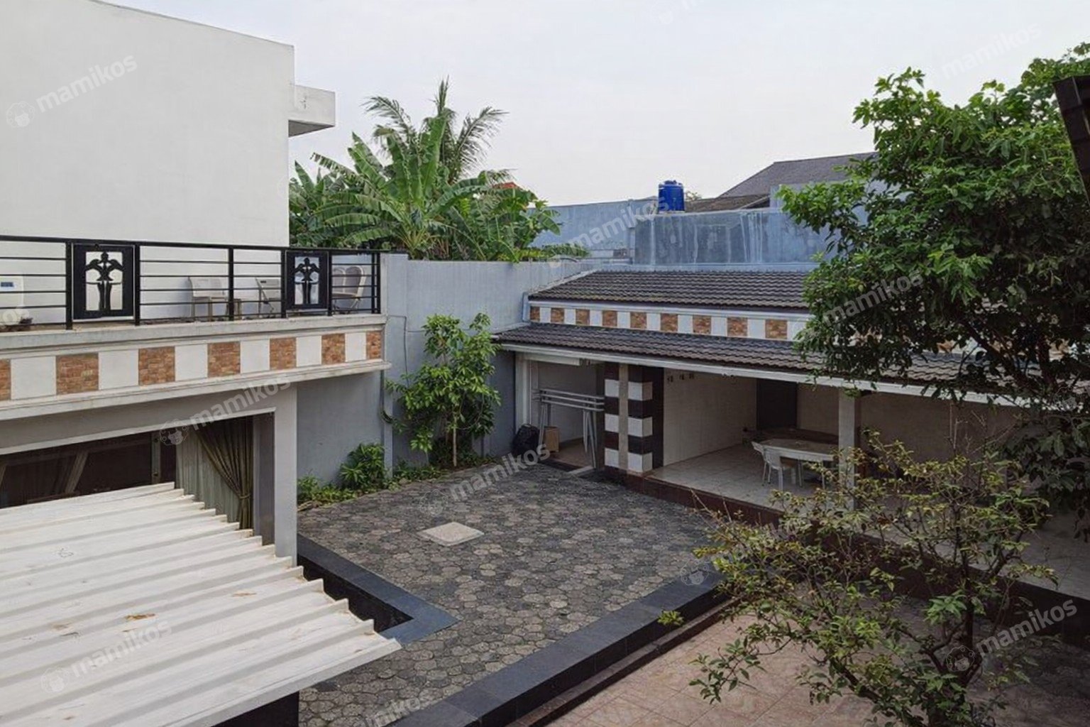 Rumah 7KT 7KM Tomang Jakarta Barat