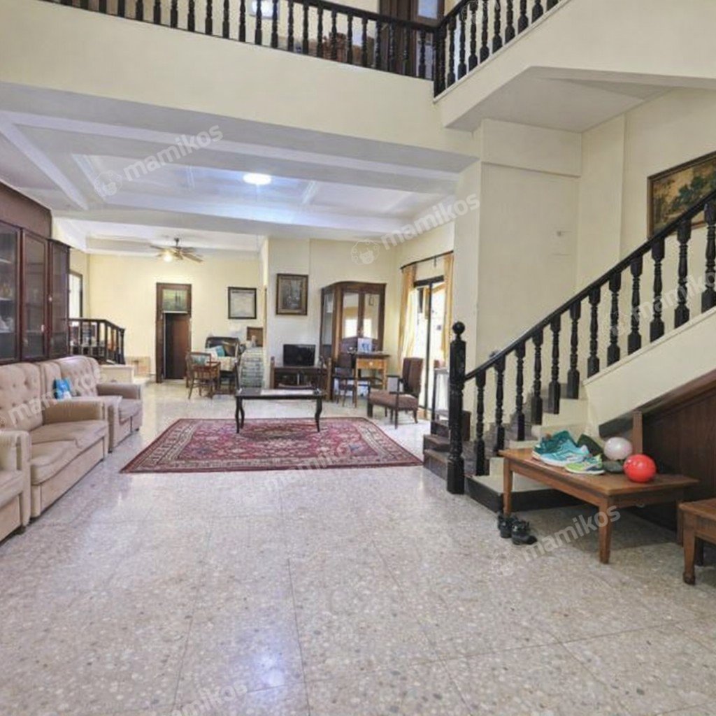 Rumah Sertifikat SHM 5 Kamar Tidur 3 Kamar Mandi Rawamangun Jakarta Timur - Photo 3