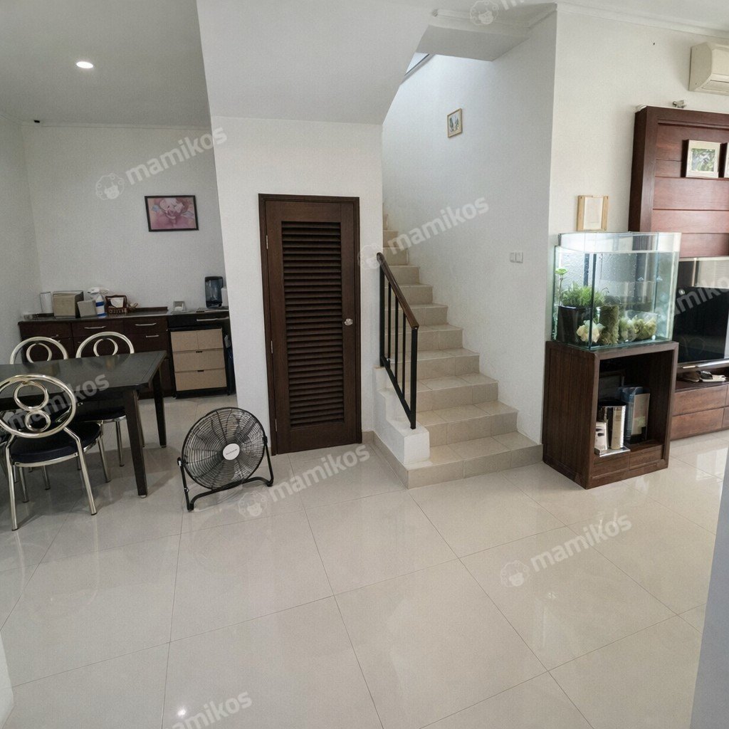 Rumah Sertifikat SHM 3 Kamar Tidur 3 Kamar Mandi Daan Mogot Jakarta Barat - Photo 5
