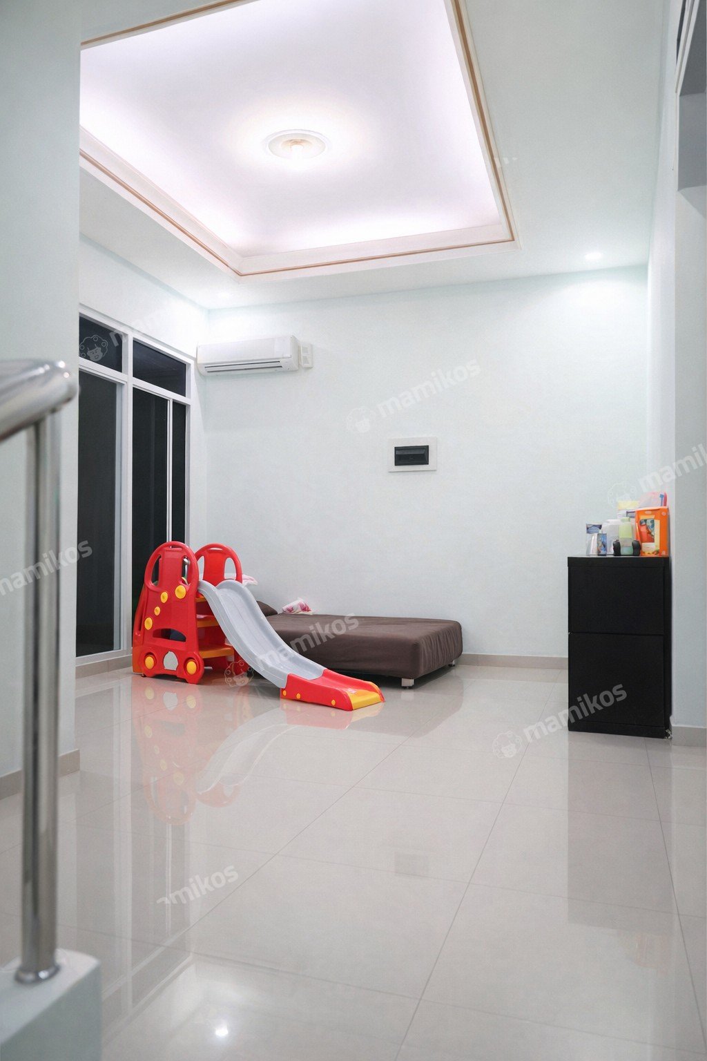 Rumah Sertifikat SHM 4 Kamar Tidur 3 Kamar Mandi Kebon Jeruk Jakarta Barat - Photo 4