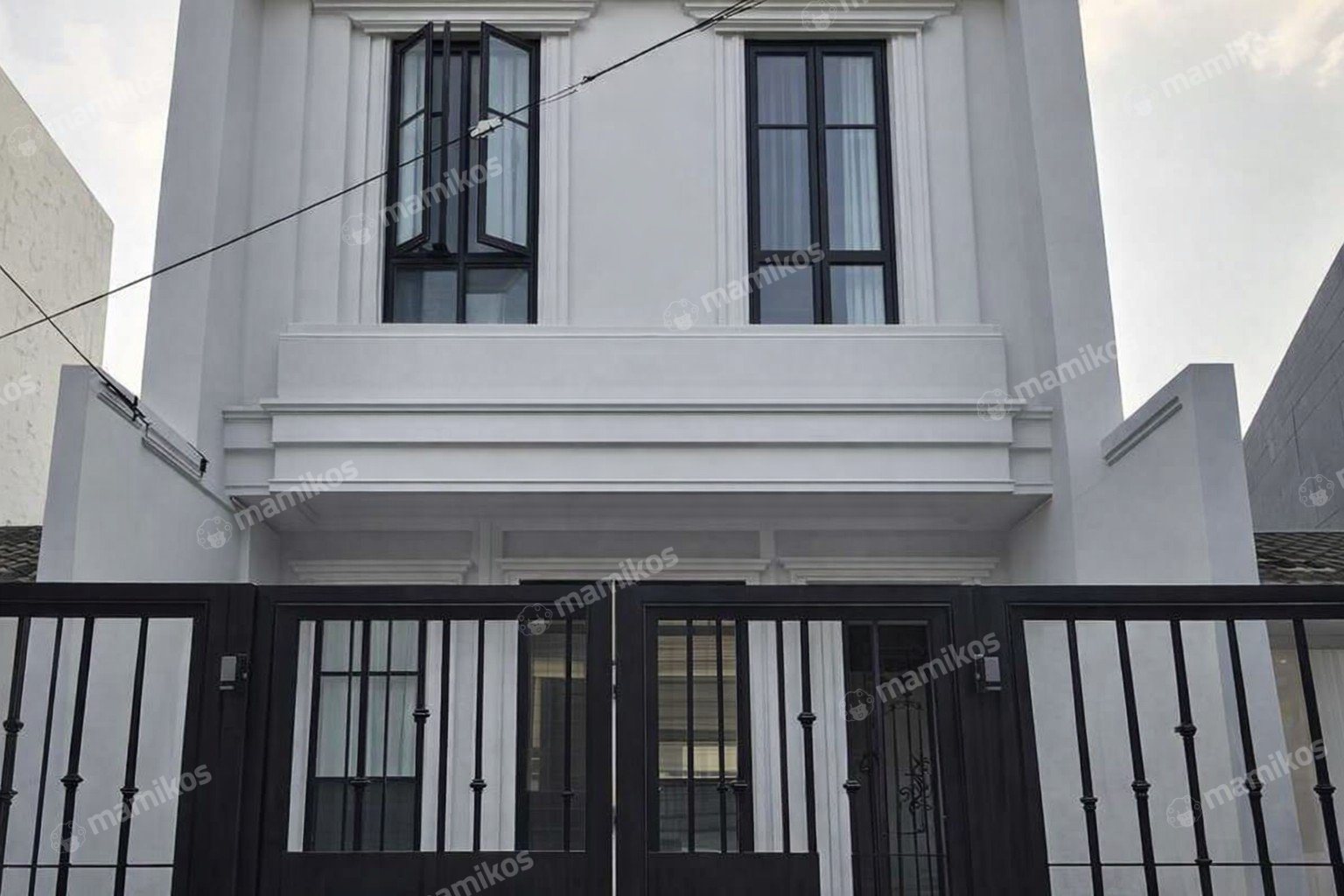 Rumah Sertifikat SHM 5 Kamar Tidur 4 Kamar Mandi Kelapa Gading Jakarta Utara