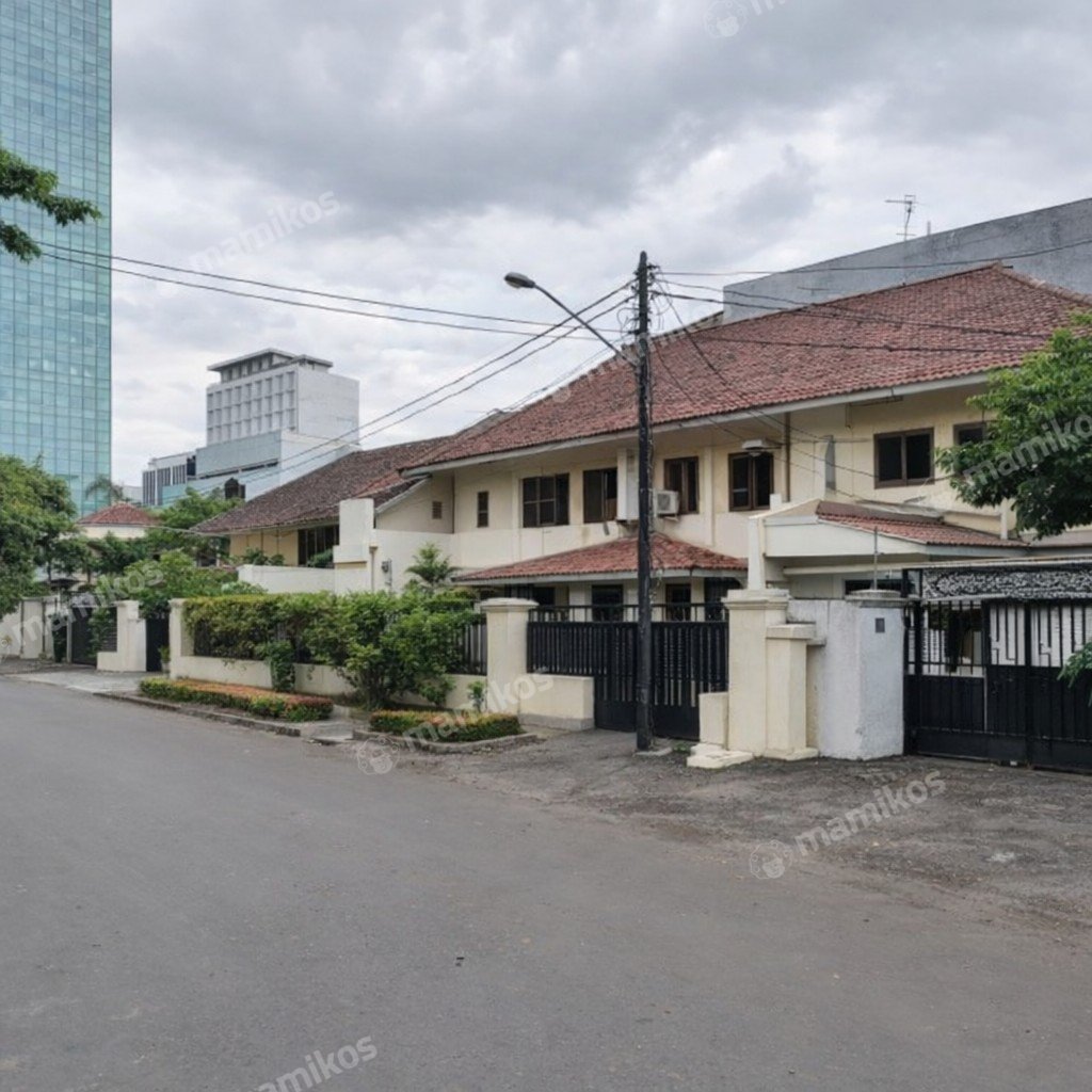 Rumah Sertifikat SHM 8 Kamar Tidur 8 Kamar Mandi Kebayoran Baru Jakarta Selatan - Photo 4