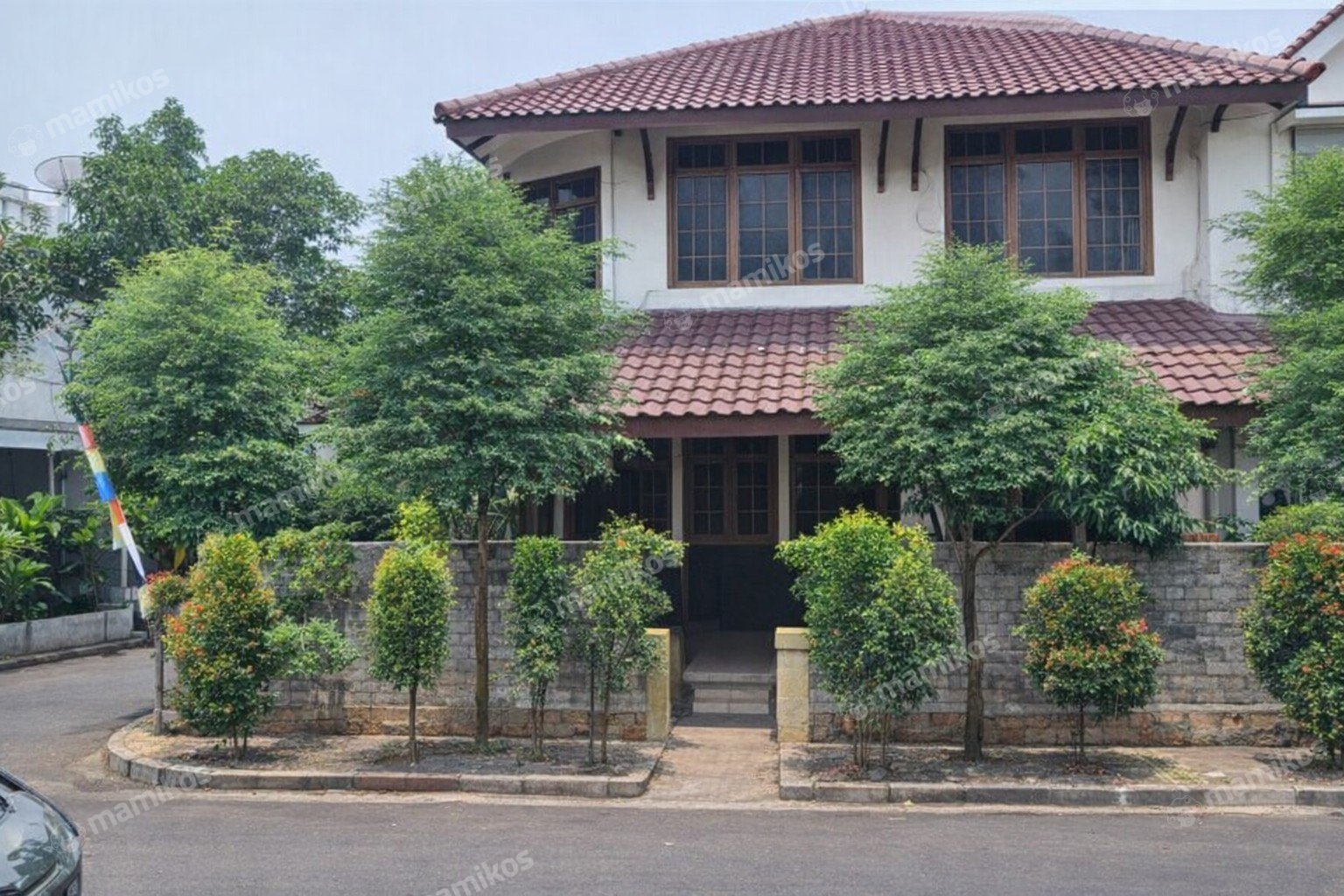 Rumah Sertifikat SHM 4 Kamar Tidur 3 Kamar Mandi Pulomas Jakarta Timur - Photo 2