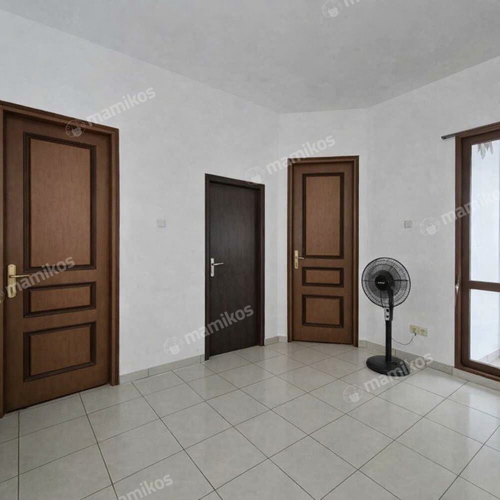 Rumah Sertifikat SHM 3 Kamar Tidur 2 Kamar Mandi Permata Buana Jakarta Barat - Photo 2