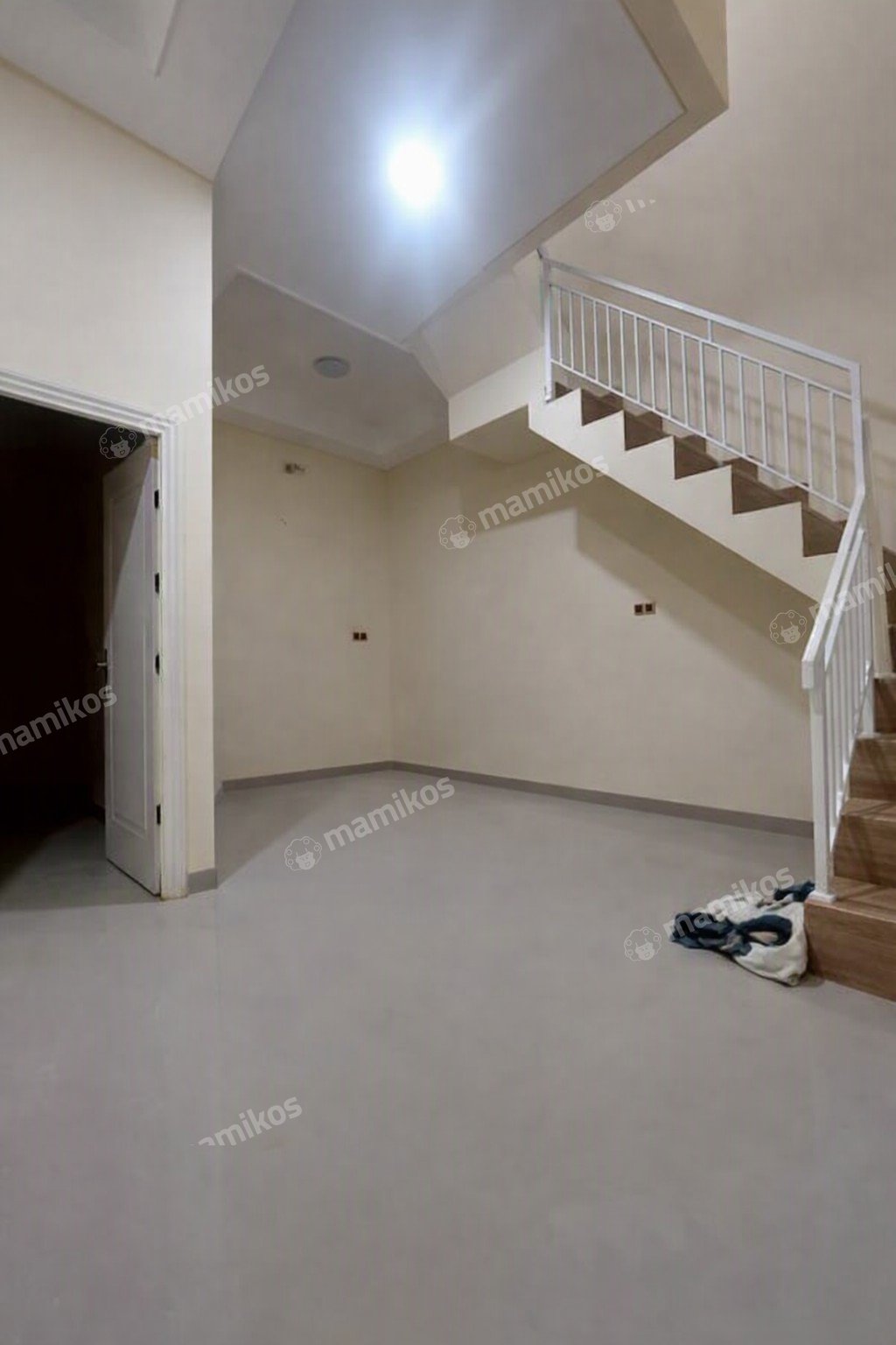 Rumah Sertifikat SHM 3 Kamar Tidur 4 Kamar Mandi Sunter Jakarta Utara - Photo 3