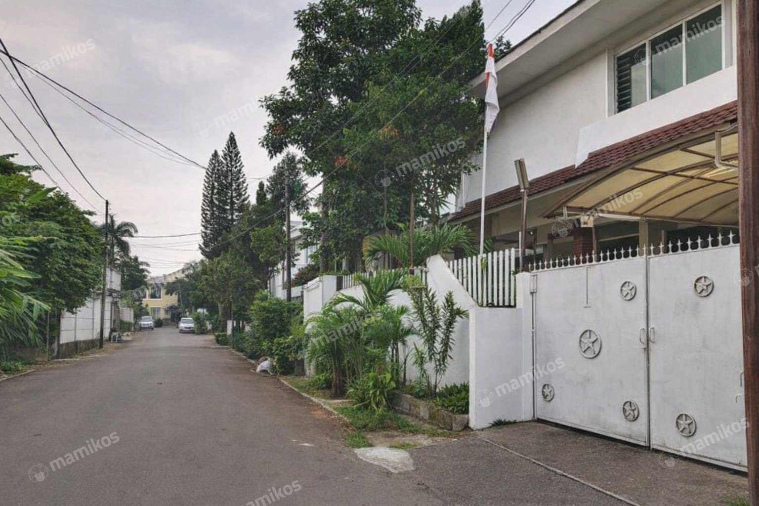Rumah Sertifikat SHM 6 Kamar Tidur 3 Kamar Mandi Kebayoran Baru Jakarta Selatan