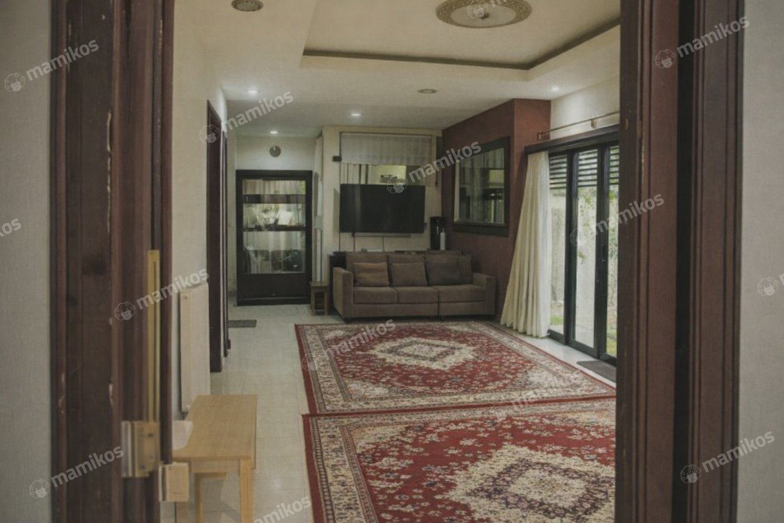 Rumah Sertifikat HGB 4 Kamar Tidur 4 Kamar Mandi Pulomas Jakarta Timur - Photo 2
