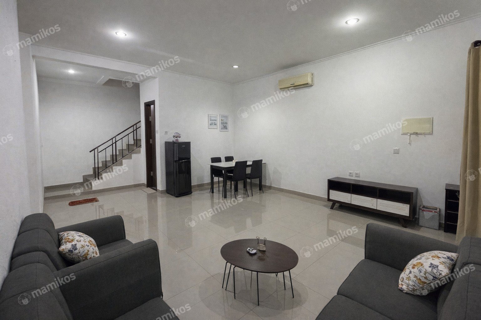 Rumah Sertifikat PPJB 3 Kamar Tidur 2 Kamar Mandi Pantai Indah Kapuk 2 Jakarta Utara