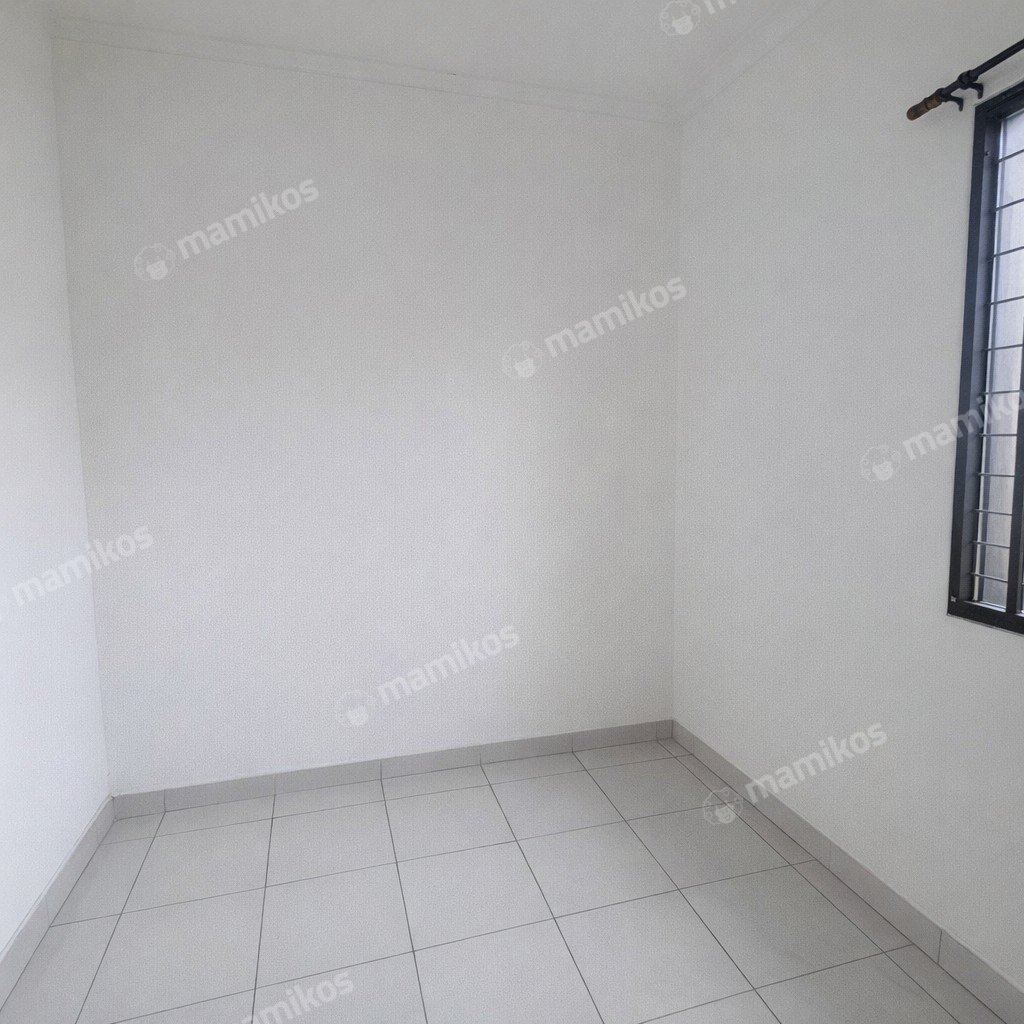 Rumah Sertifikat SHM 3 Kamar Tidur 2 Kamar Mandi Taman Ratu Jakarta Barat - Photo 2