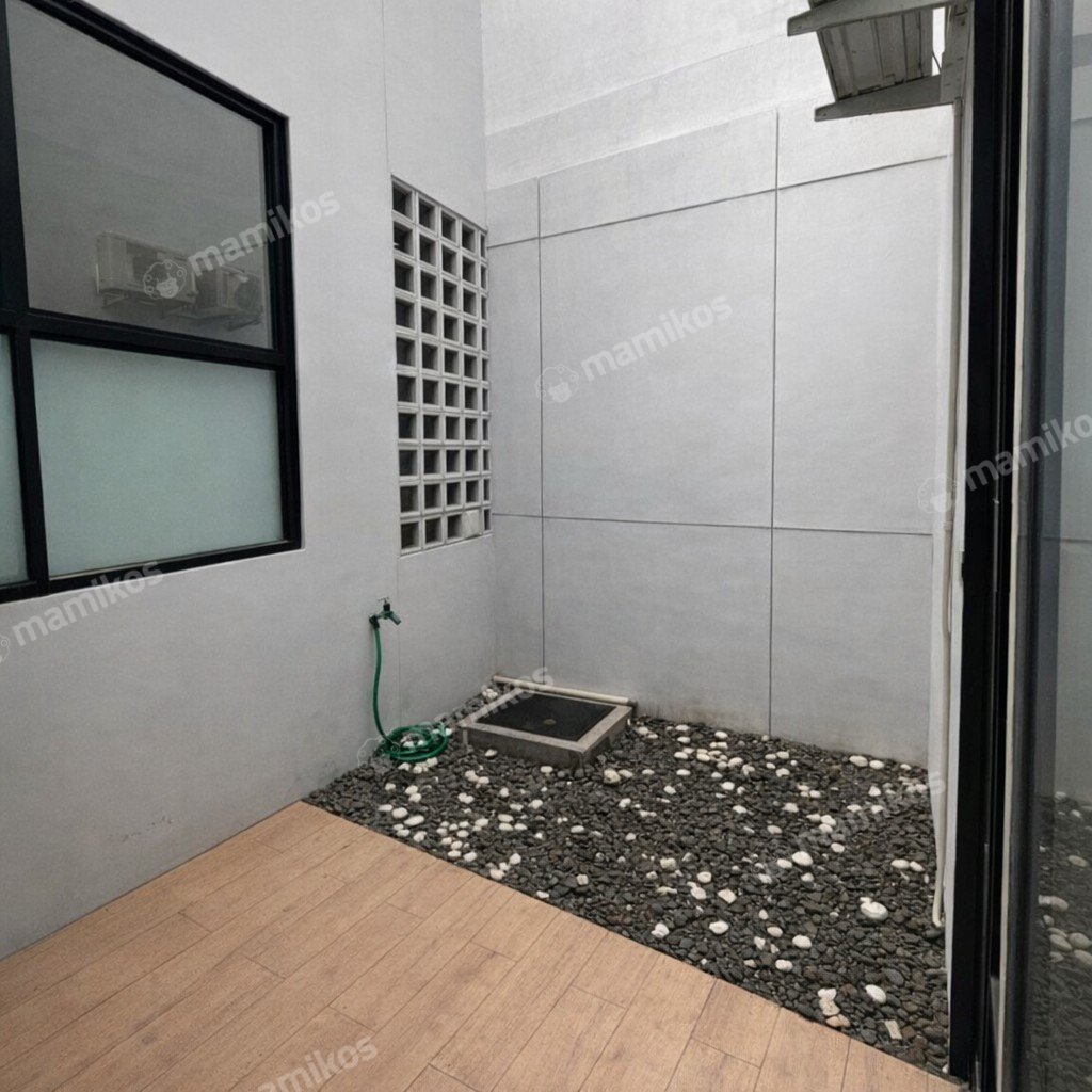 Rumah Sertifikat HGB 3 Kamar Tidur 2 Kamar Mandi Kota Wisata Jakarta Timur - Photo 2