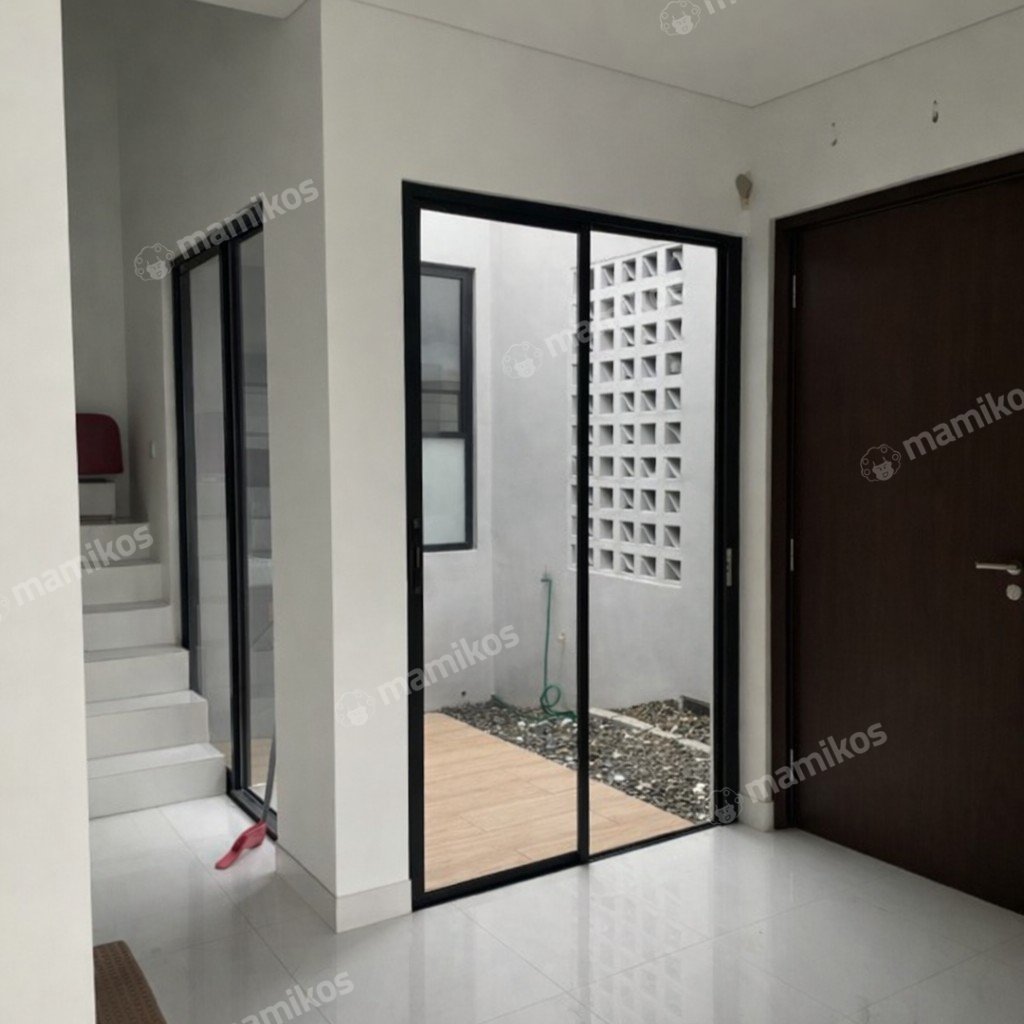 Rumah Sertifikat HGB 3 Kamar Tidur 2 Kamar Mandi Kota Wisata Jakarta Timur - Photo 3