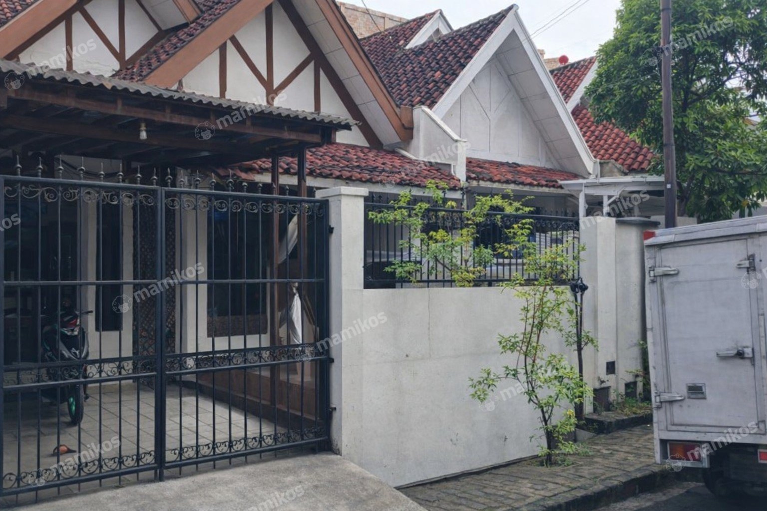 Rumah 3 Kamar Tidur 1 Kamar Mandi 1 Lantai Puri Indah Jakarta Barat