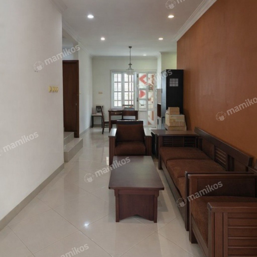 Rumah Sertifikat SHM 3 Kamar Tidur 3 Kamar Mandi Cibubur Jakarta Timur - Photo 2