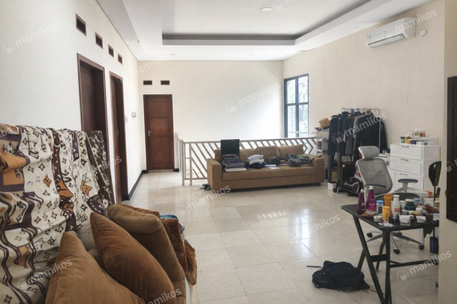 Rumah Sertifikat SHM 6 Kamar Tidur 3 Kamar Mandi Cipayung Jakarta Timur
