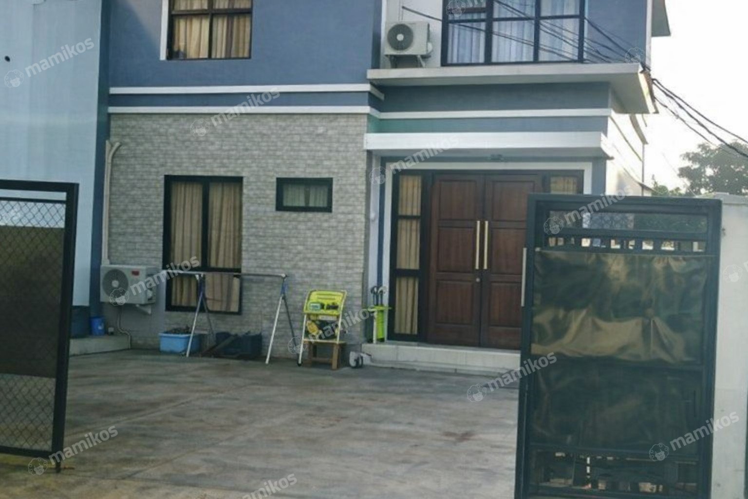 Rumah Sertifikat SHM 4 Kamar Tidur 3 Kamar Mandi Kembangan Jakarta Barat