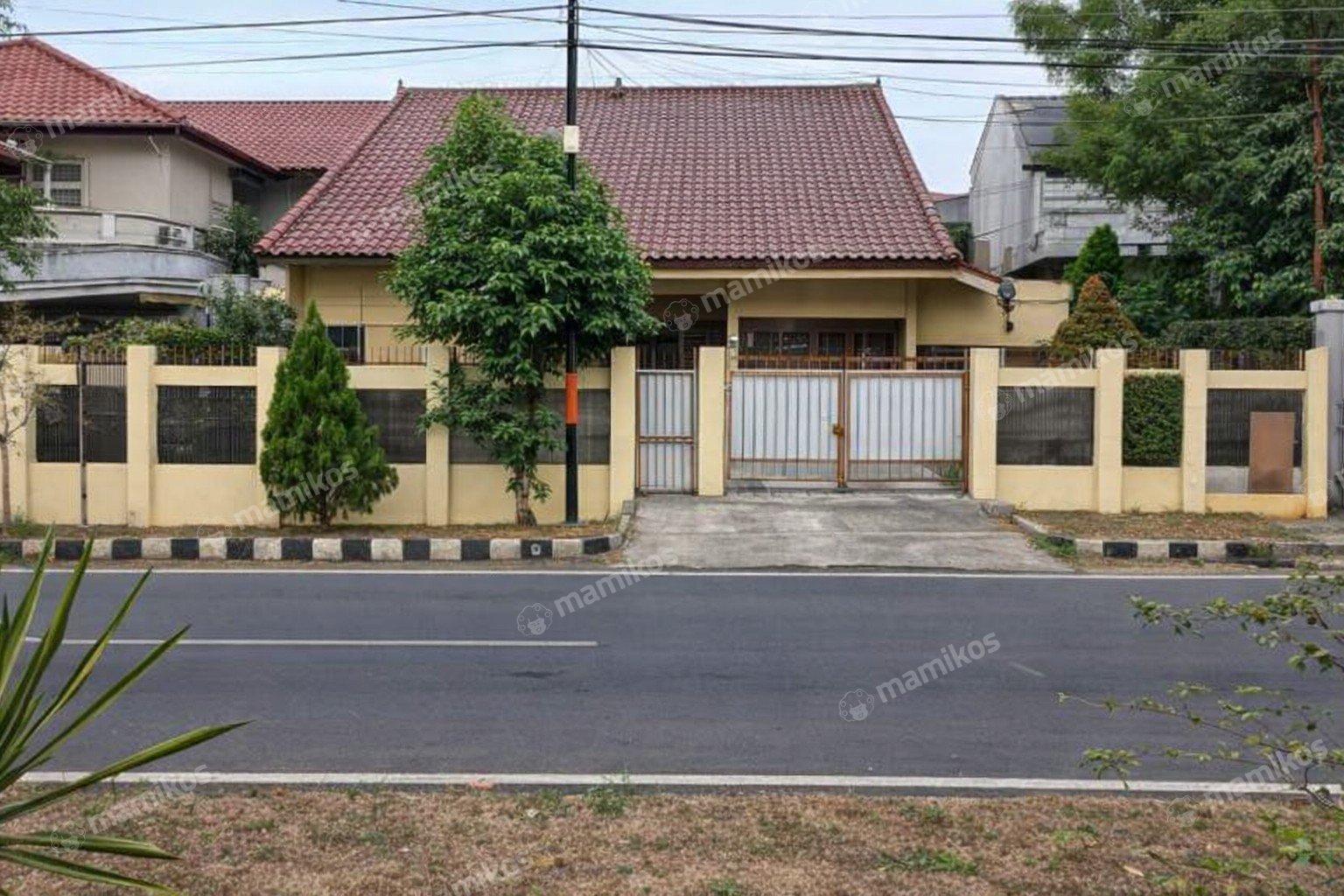 Rumah Sertifikat SHM 5 Kamar Tidur 3 Kamar Mandi Pondok Kelapa Jakarta Timur