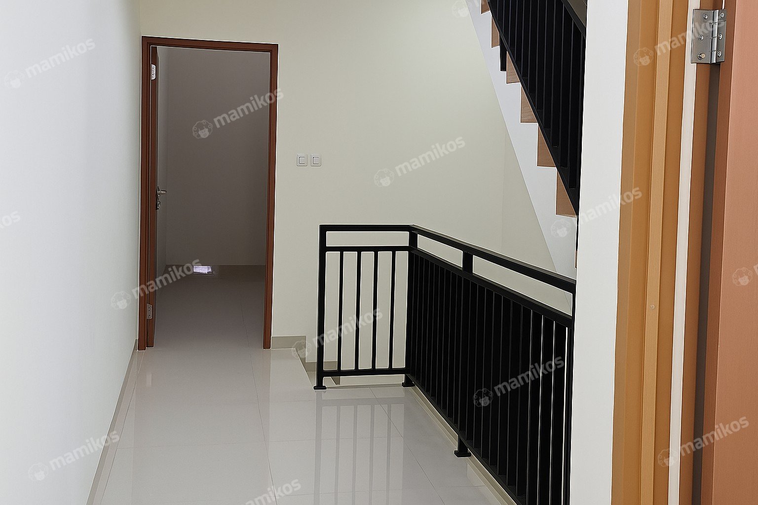 Rumah Baru Sertifikat SHM 3 Kamar Tidur Kedoya Jakarta Barat