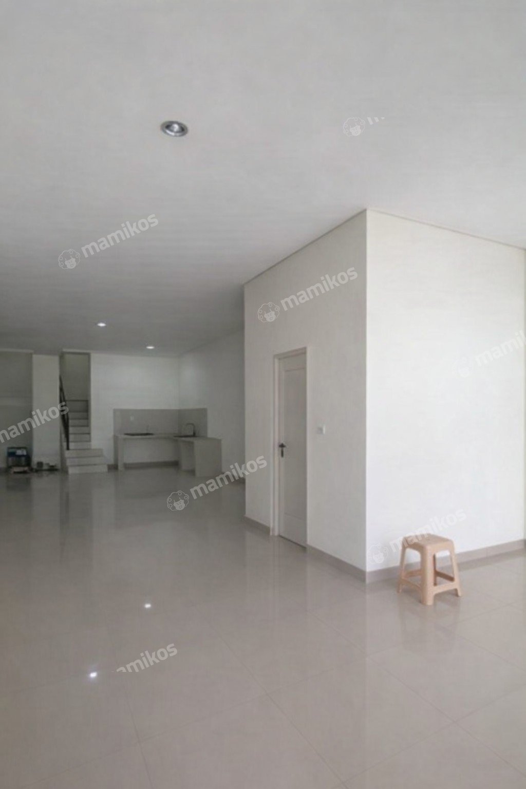 Rumah Sertifikat SHM 3 Kamar Tidur 3 Kamar Mandi Kelapa Gading Jakarta Utara - Photo 2