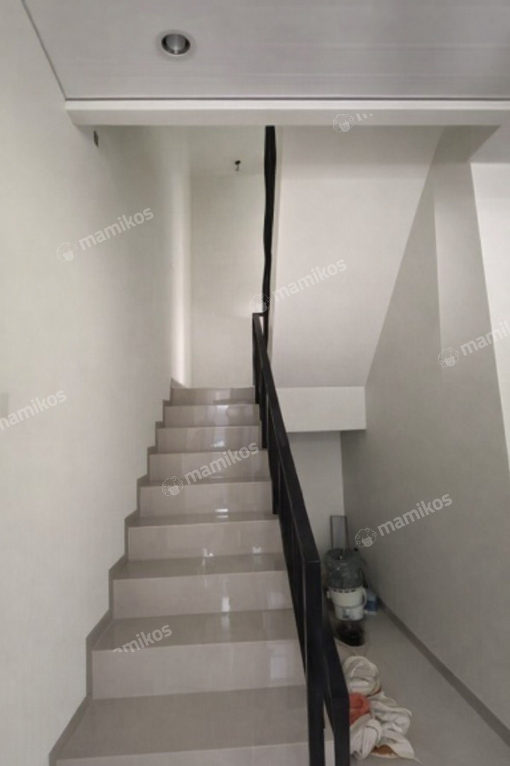 Rumah Sertifikat SHM 3 Kamar Tidur 3 Kamar Mandi Kelapa Gading Jakarta Utara - Photo 3