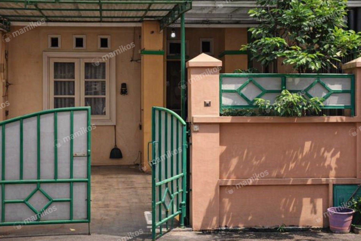 Rumah Sertifikat SHM 2 Kamar Tidur 2 Kamar Mandi Metland Menteng Jakarta Timur