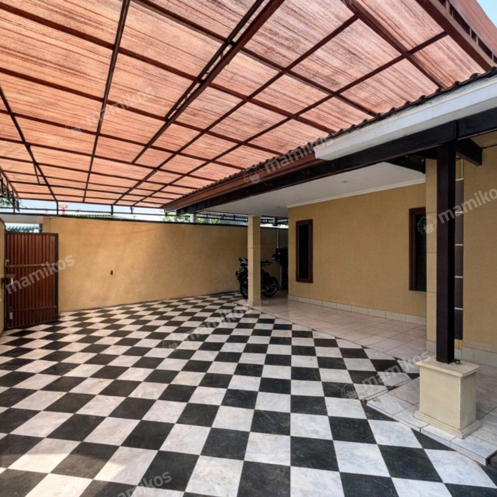 Rumah Sertifikat SHM 5 Kamar Tidur 4 Kamar Mandi Tebet Jakarta Selatan - Photo 2