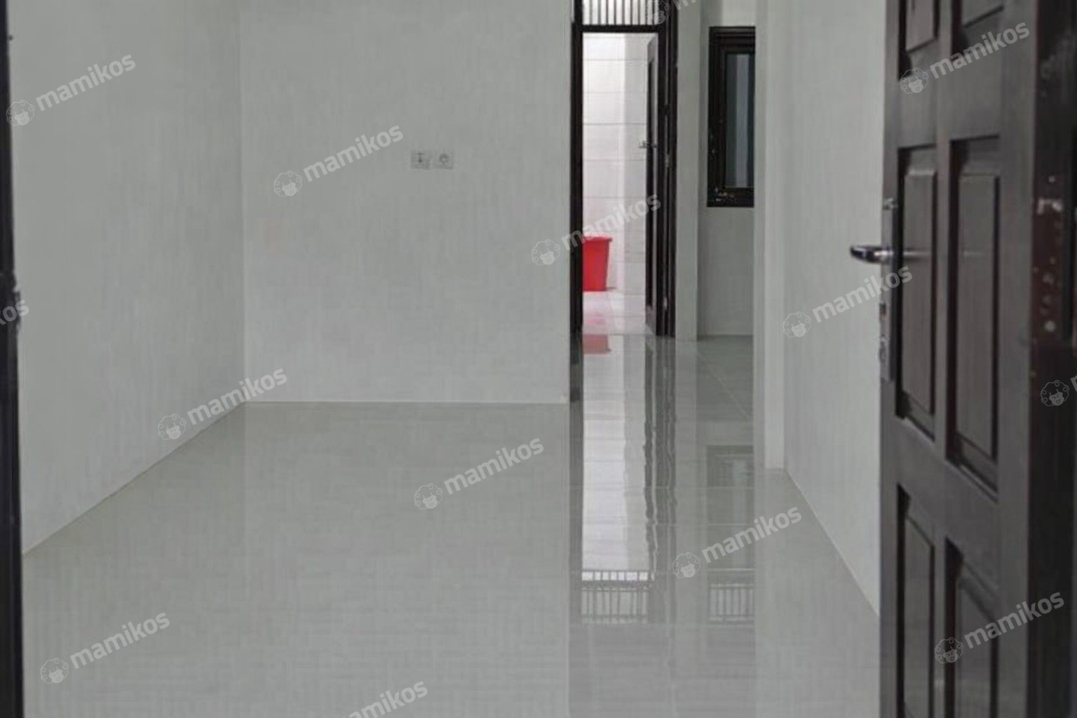Rumah Sertifikat SHM 4 Kamar Tidur 3 Kamar Mandi Jelambar Jakarta Barat
