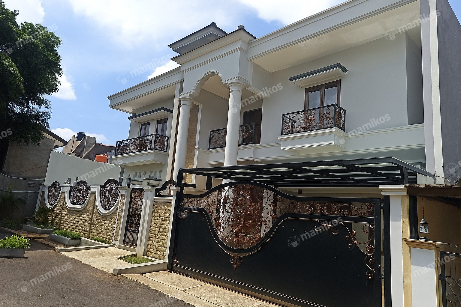 Rumah Sertifikat SHM 4 Kamar Tidur 4 Kamar Mandi Palmerah Jakarta Barat
