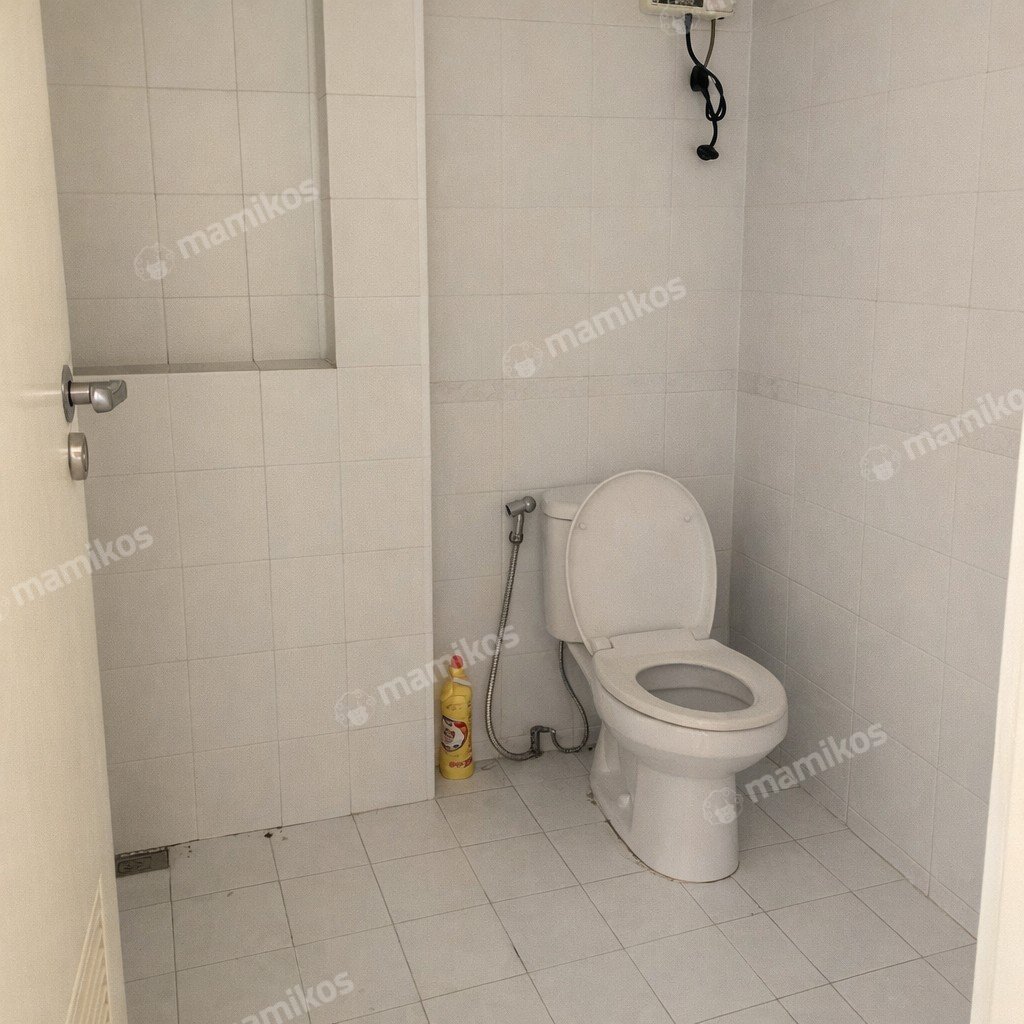 Rumah Sertifikat SHM 2 Kamar Tidur 2 Kamar Mandi Green Lake City Jakarta Barat - Photo 2