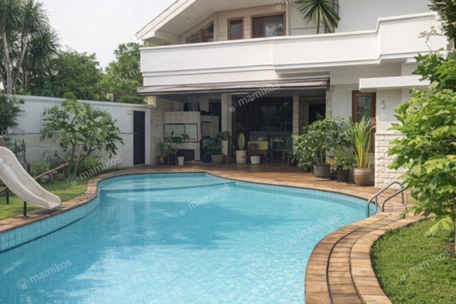 Rumah Sertifikat SHM 5 Kamar Tidur 4 Kamar Mandi Pondok Indah Jakarta Selatan