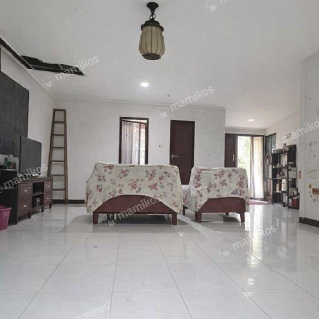 Rumah Sertifikat SHM 6 Kamar Tidur 4 Kamar Mandi Cengkareng Jakarta Barat - Photo 2
