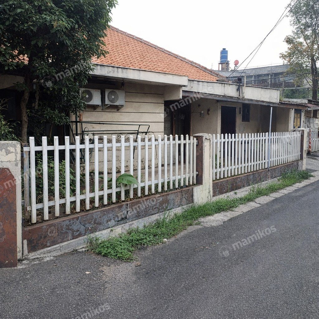 Rumah Sertifikat SHM 4 Kamar Tidur 2 Kamar Mandi Kedoya Selatan Jakarta Barat - Photo 2