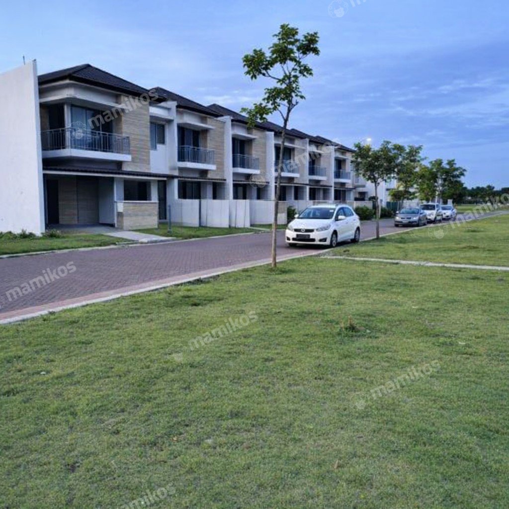Rumah Sertifikat PPJB 3 Kamar Tidur 3 Kamar Mandi Pantai Indah Kapuk Jakarta Utara - Photo 2