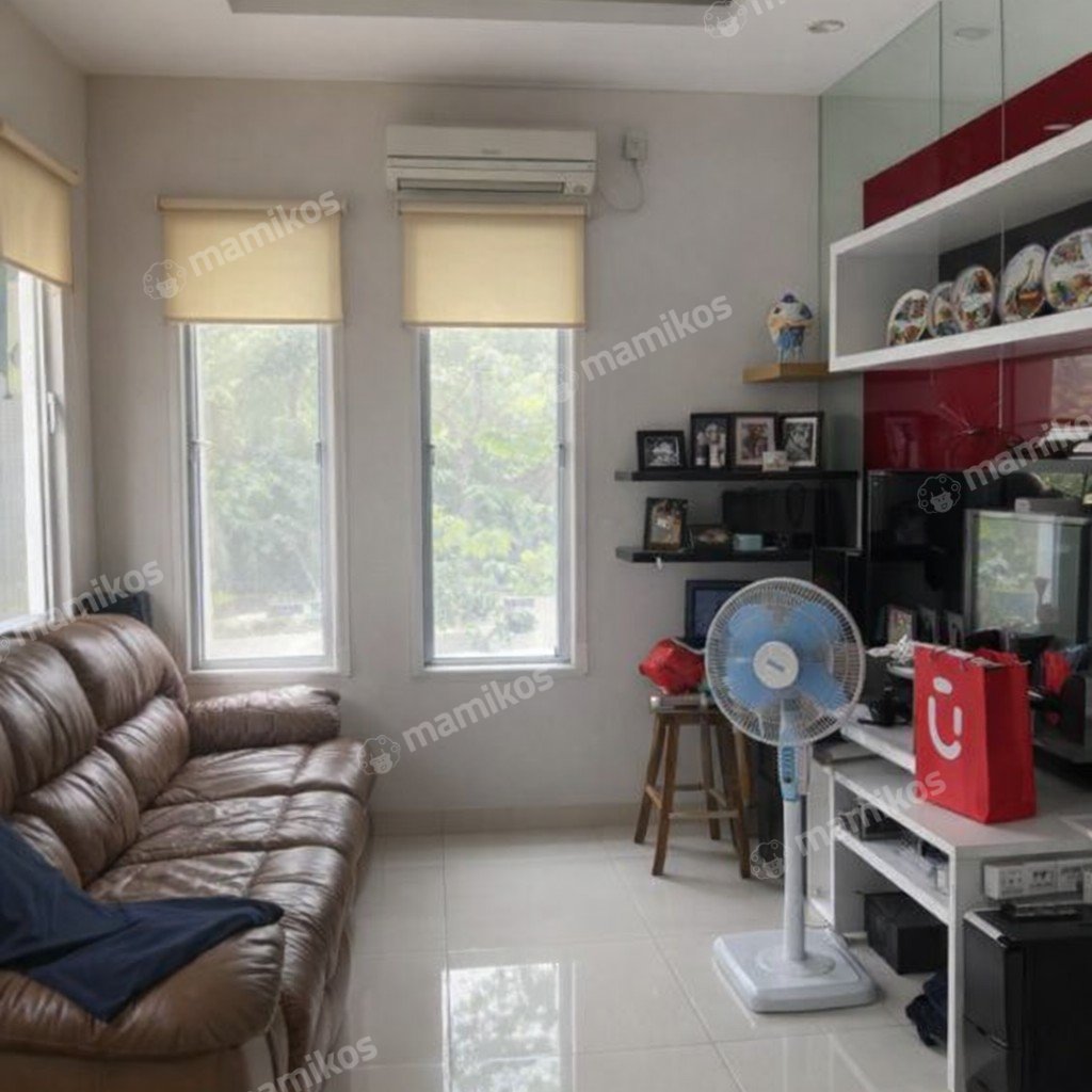 Rumah Sertifikat SHM 5 Kamar Tidur 4 Kamar Mandi Cengkareng Jakarta Barat - Photo 2