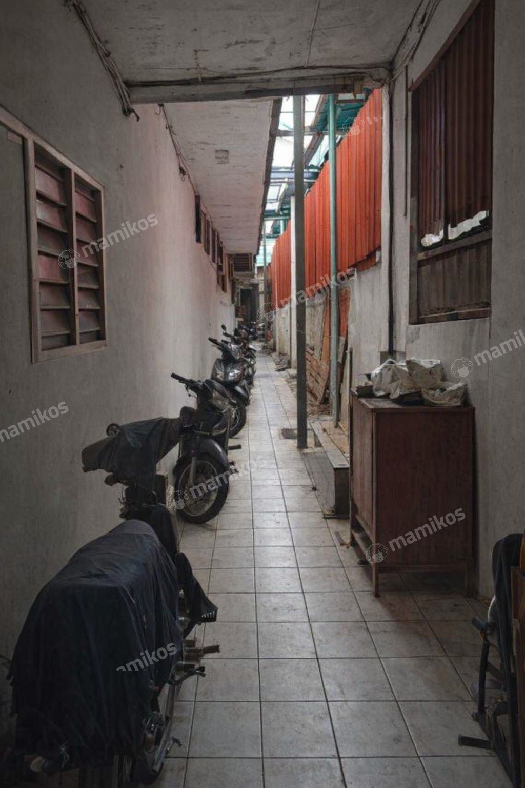 Rumah Sertifikat HGB 8 Kamar Tidur 5 Kamar Mandi Jelambar Jakarta Barat - Photo 4