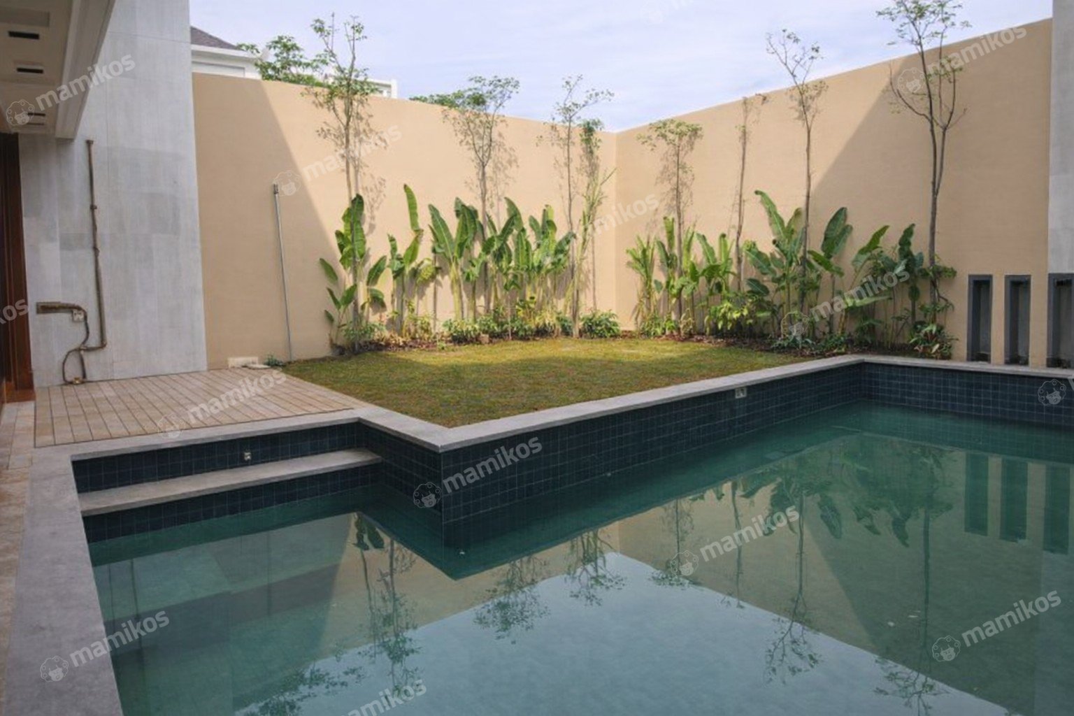 Rumah Sertifikat SHM 6 Kamar Tidur 4 Kamar Mandi Kemang Jakarta Selatan