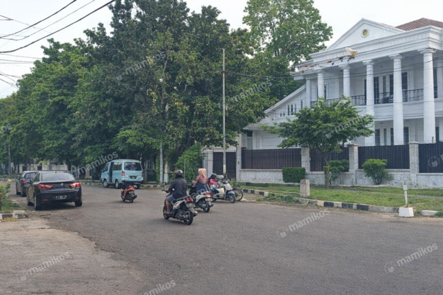 Rumah Sertifikat SHM 4 Kamar Tidur 4 Kamar Mandi Kayu Putih Jakarta Timur - Photo 4