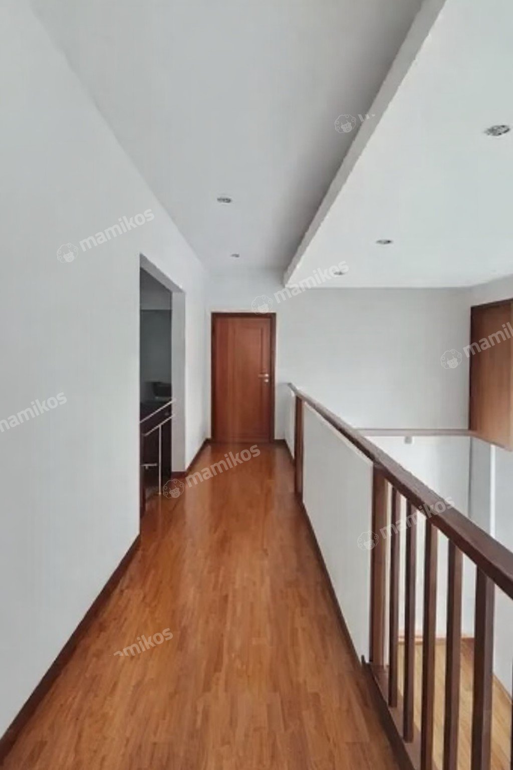 Rumah Sertifikat SHM 5 Kamar Tidur 4 Kamar Mandi Pantai Indah Kapuk Jakarta Utara - Photo 4