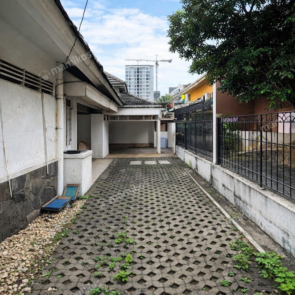 Rumah Sertifikat SHM 4 Kamar Tidur 2 Kamar Mandi Tebet Jakarta Selatan - Photo 4